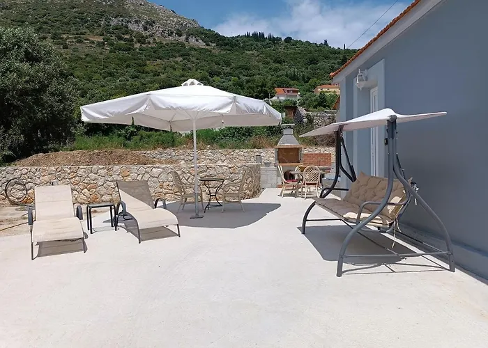 Artemis Traditional House