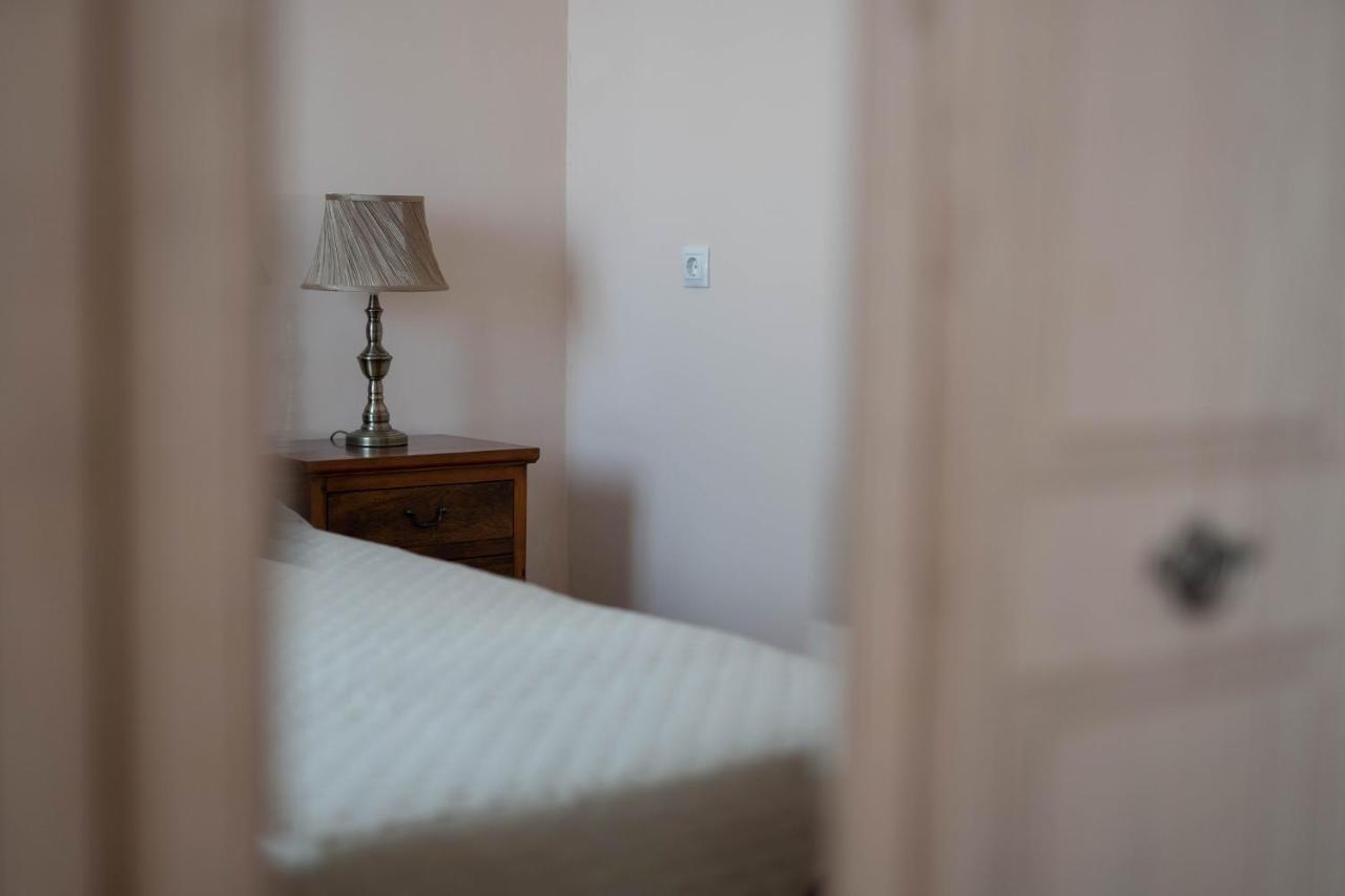 Artemis Traditional House Holiday home Valerianos